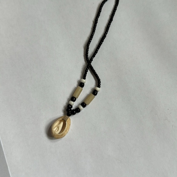 African beaded necklace made in Africa - Picture 8 of 8